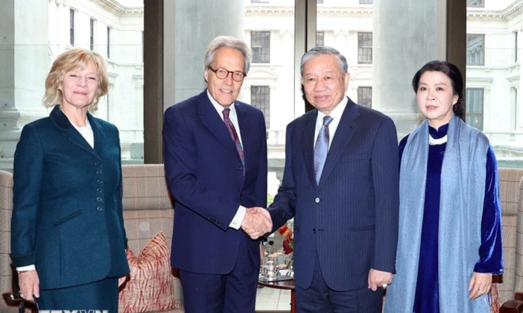 Tổng Bí thư Tô Lâm và Phu nhân tiếp Công tước xứ Richmond Charles Gordon-Lennox và Phu nhân. Ảnh: TTXVN