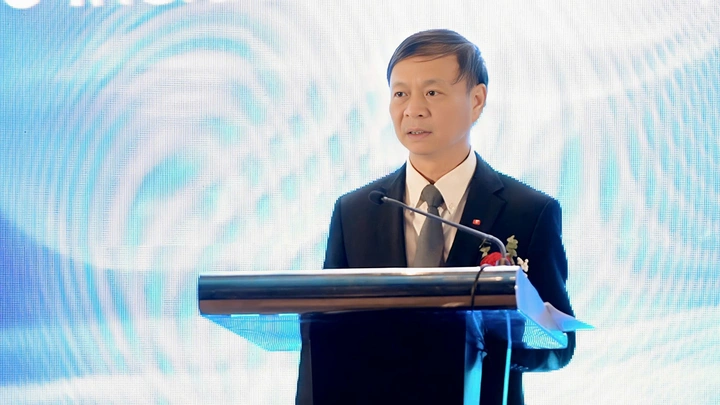 Thứ trưởng Bộ Khoa học và Công nghệ Hoàng Minh