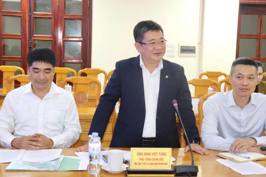 Ông Đinh Việt Tùng, Phó Tổng Giám đốc Tổng Công ty Đầu tư và Kinh doanh vốn Nhà nước (SCIC) phát biểu tại buổi làm việc