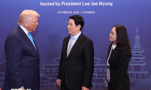 Chủ tịch nước gặp Tổng thống Mỹ và lãnh đạo cấp cao các nước dự APEC 2025