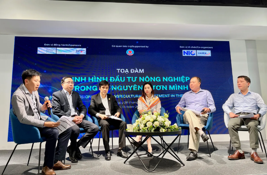 Các chuyên gia tại phiên toạ đàm.