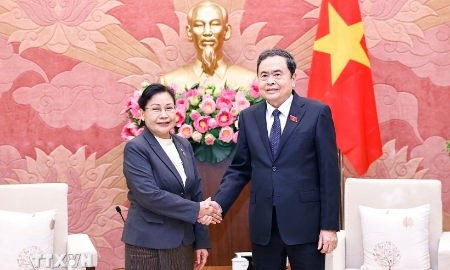 Chủ tịch Quốc hội tiếp Chánh án Tòa án Nhân dân tối cao Lào Viengthong Siphandon