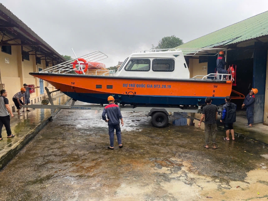 Xuất cấp hàng dự trữ quốc gia để hỗ trợ Ủy ban nhân dân thành phố Huế