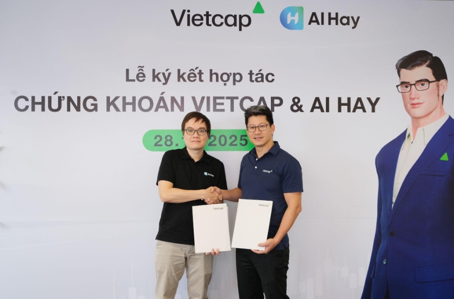 Chatbot “Warren – AI Investment Mentor” và tích hợp dữ liệu tài chính, nhằm nâng cao tri thức đầu tư của người Việt thông qua nền tảng công nghệ AI.