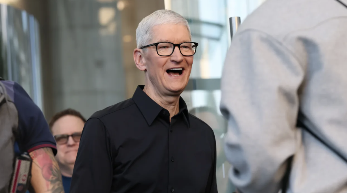 CEO Tim Cook của Apple.