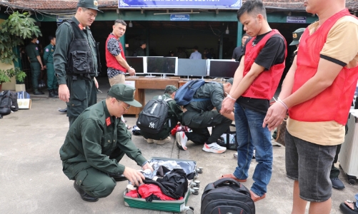 Triệt phá ổ nhóm lừa đảo online tại Campuchia, bắt giữ 59 đối tượng người Việt