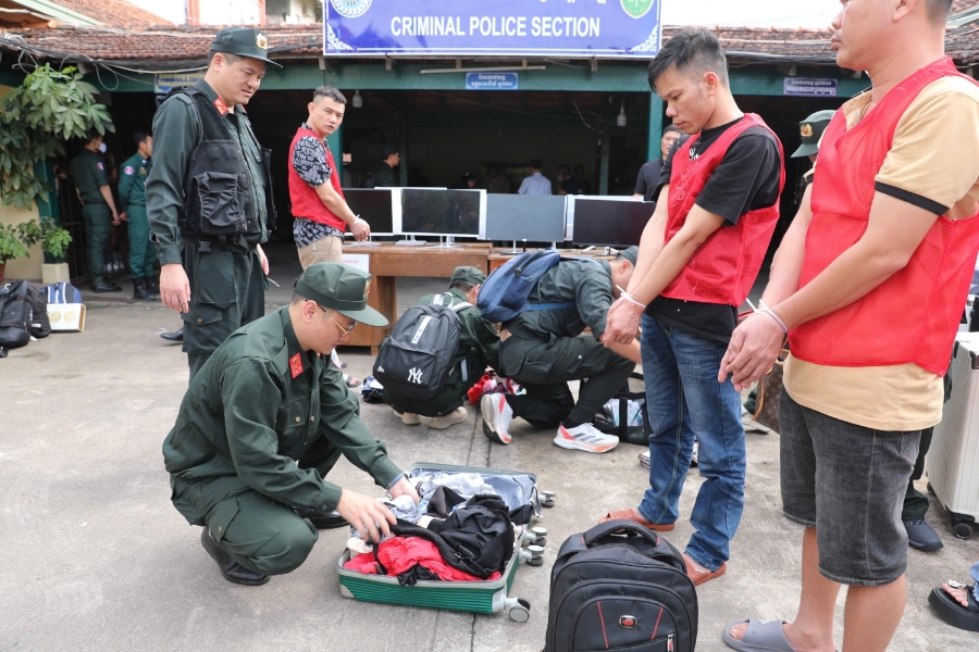 Ban chuyên án bắt giữ nhóm đối tượng lừa đảo qua mạng tại Campuchia. Ảnh: Cổng thông tin điện tử Công an tỉnh Lai Châu.