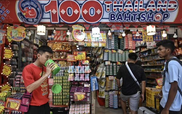 Doanh nghiệp sản xuất cam kết hoàn tiền 100% và cung cấp miễn phí sản phẩm thay thế cho các khách hàng hoặc đại lý còn giữ hàng thuộc lô nói trên. 