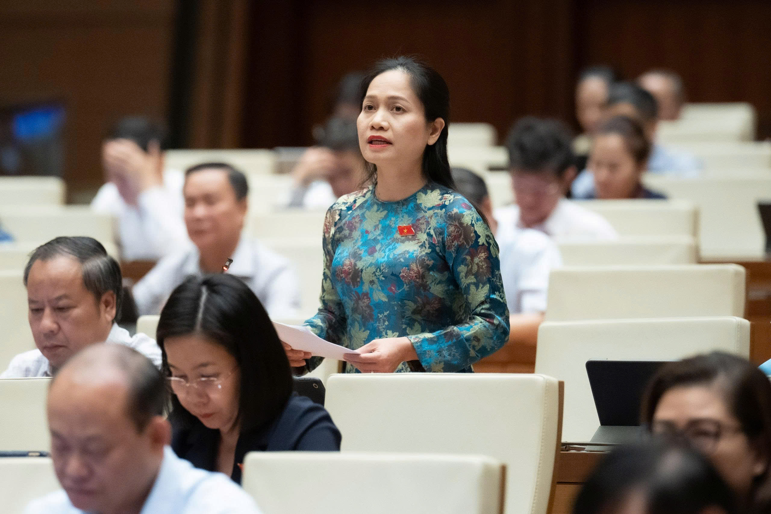 Đại biểu Siu Hương - Đoàn đại biểu Quốc hội tỉnh Gia Lai. Ảnh: Quốc hội.