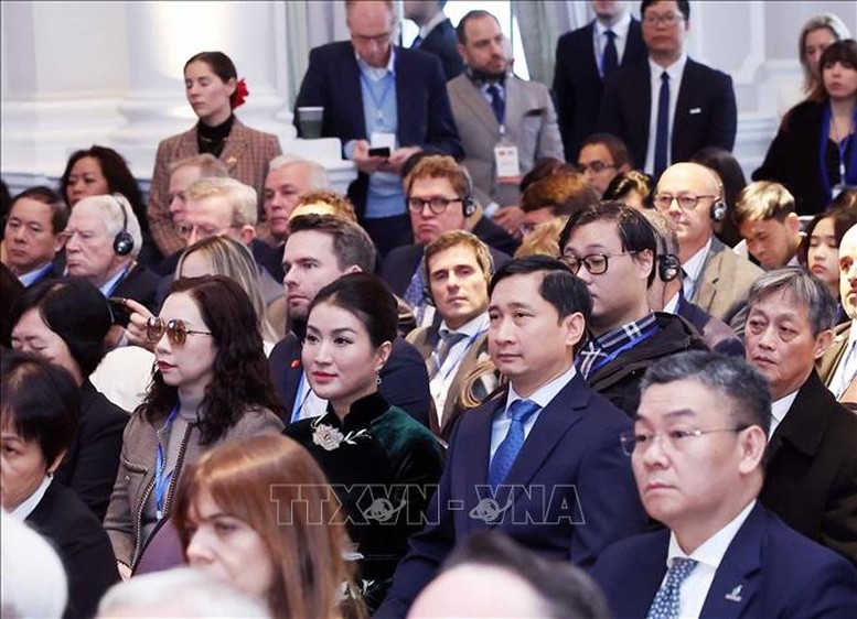 Các đại biểu dự Hội nghị Kinh tế Cấp cao Việt Nam - Anh. Ảnh: TTXVN.