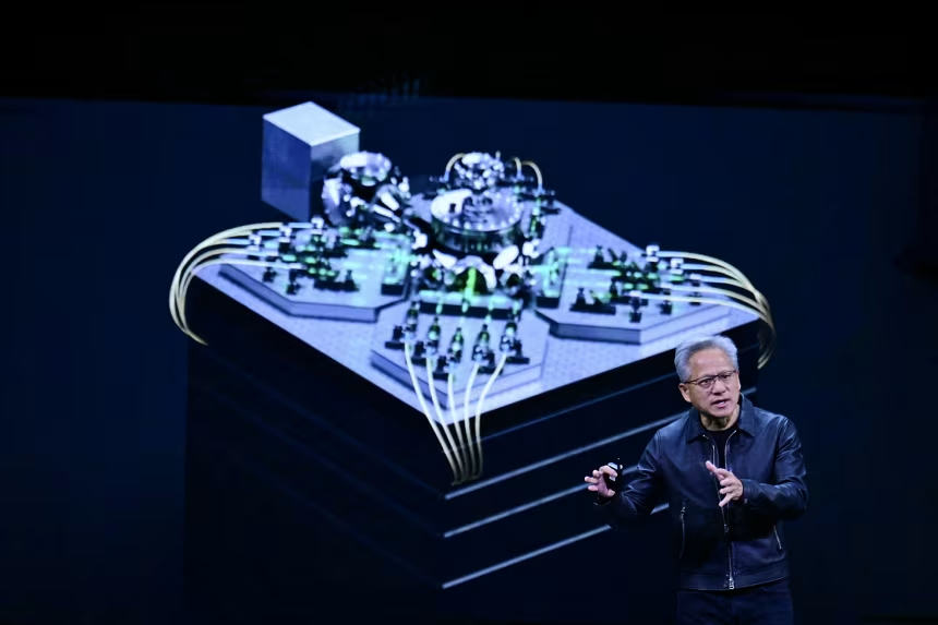 Giám đốc Điều hành Nvidia Jensen Huang phát biểu trong hội nghị công nghệ Nvidia GTC ở Washington, DC, vào ngày 28 tháng 10 năm 2025