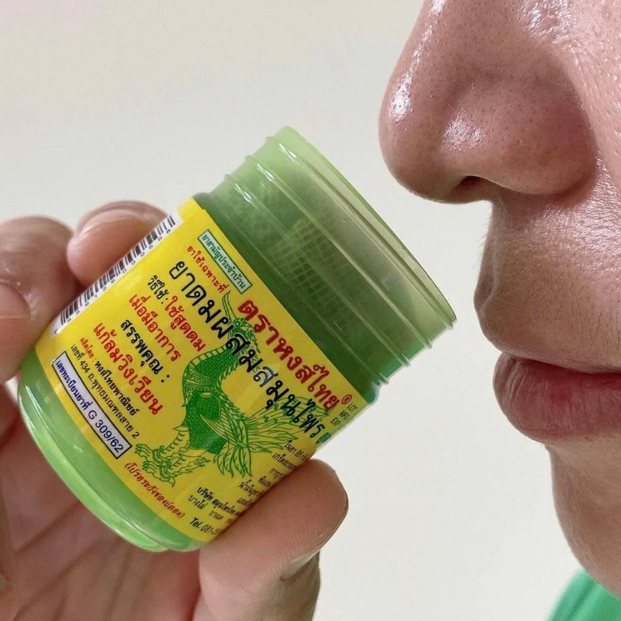 Với điều kiện thời tiết, khí hậu gần giống với Thái Lan, người Việt Nam cũng rất chuộng sản phẩm dầu hít.