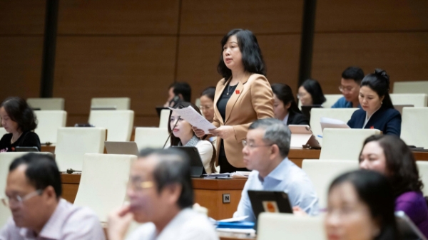 Cần có giải pháp mạnh mẽ để cải thiện môi trường làm việc cho nhân viên y tế