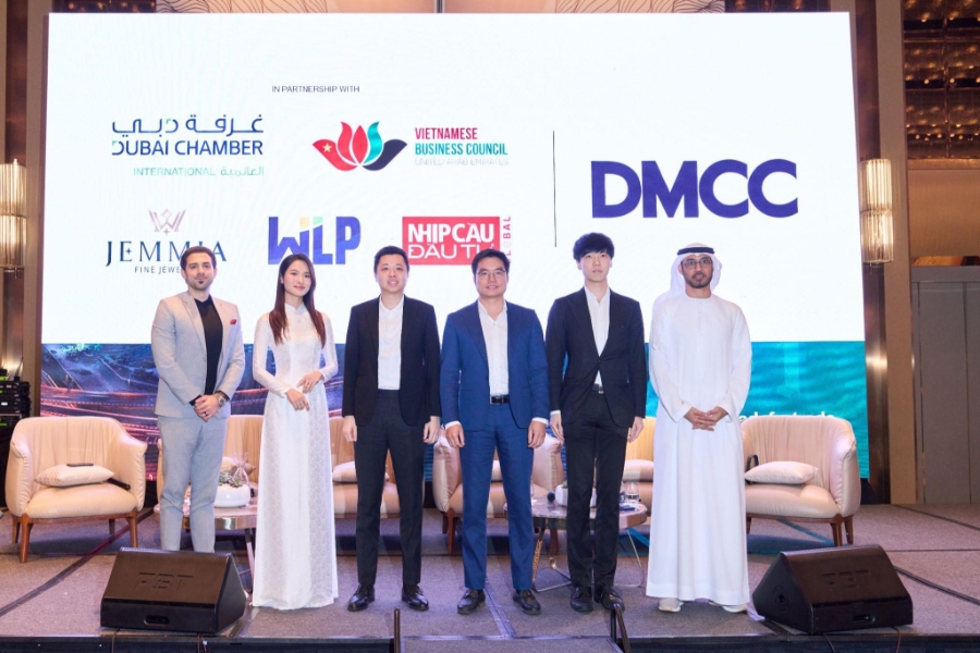 Đại diện Tierra Diamond cùng các diễn giả đa lĩnh vực tại diễn đàn “Made For Trade 2025”.