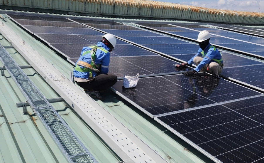 Việc ứng dụng năng lượng mặt trời tại nhà máy là một ví dụ cụ thể, góp phần thúc đẩy hợp tác giữa hai nước trong lĩnh vực chuyển đổi xanh. Ảnh minh họa