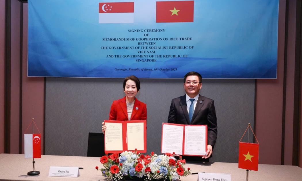 Singapore - Việt Nam ký Bản ghi nhớ hợp tác thương mại gạo
