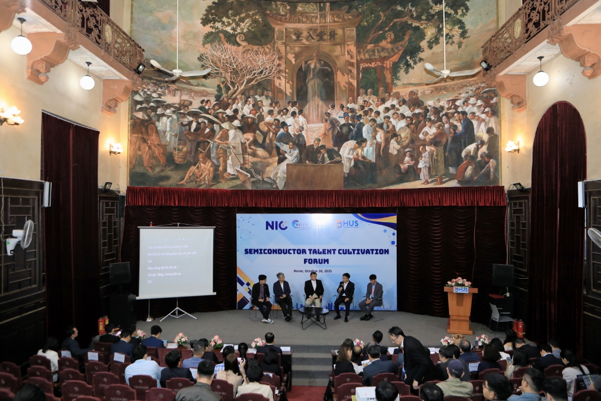 Các chuyên gia của Đài Loan và Việt Nam thảo luận về chiến lược đào tạo nhân lực ngành bán dẫn.