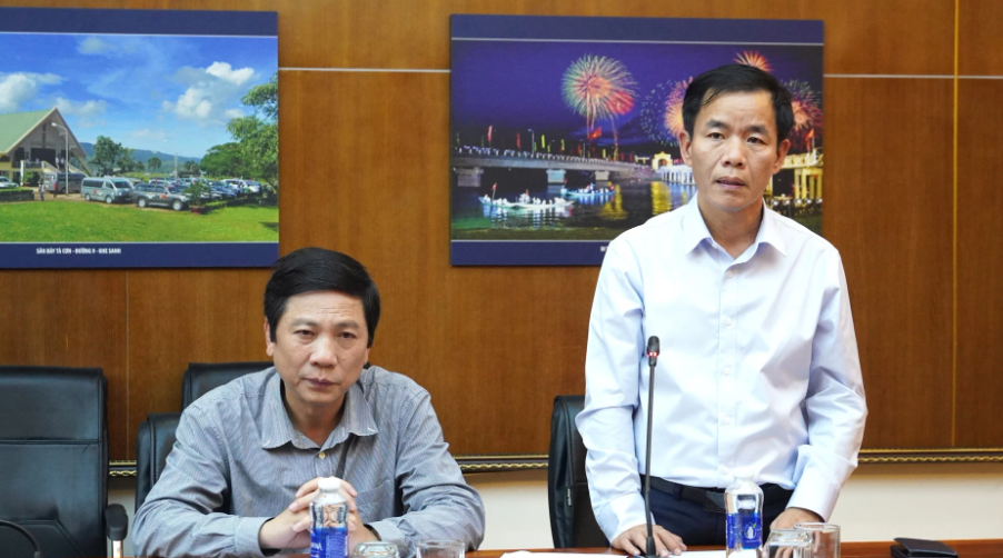 Ông Nguyễn Văn Phương, Bí thư Tỉnh ủy Quảng Trị phát biểu tại cuộc họp. Ảnh: Quốc Việt