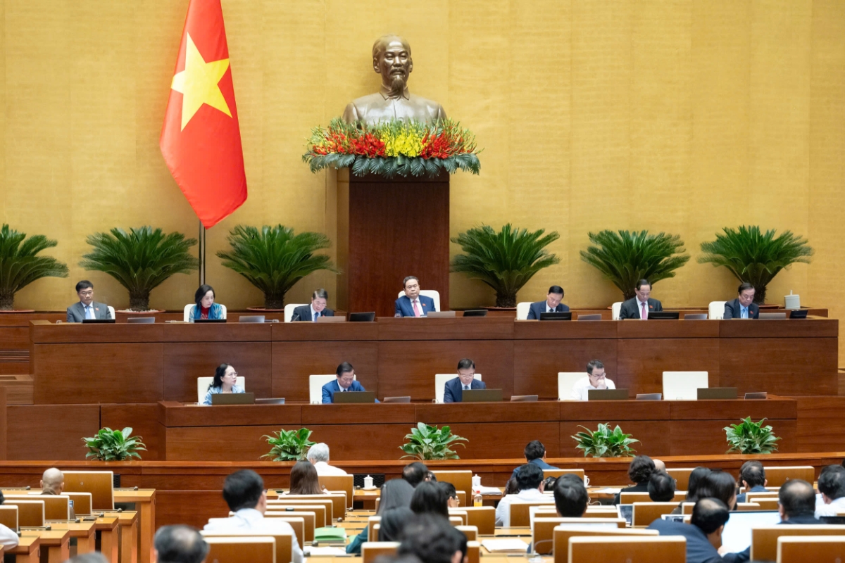 Toàn cảnh phiên họp.