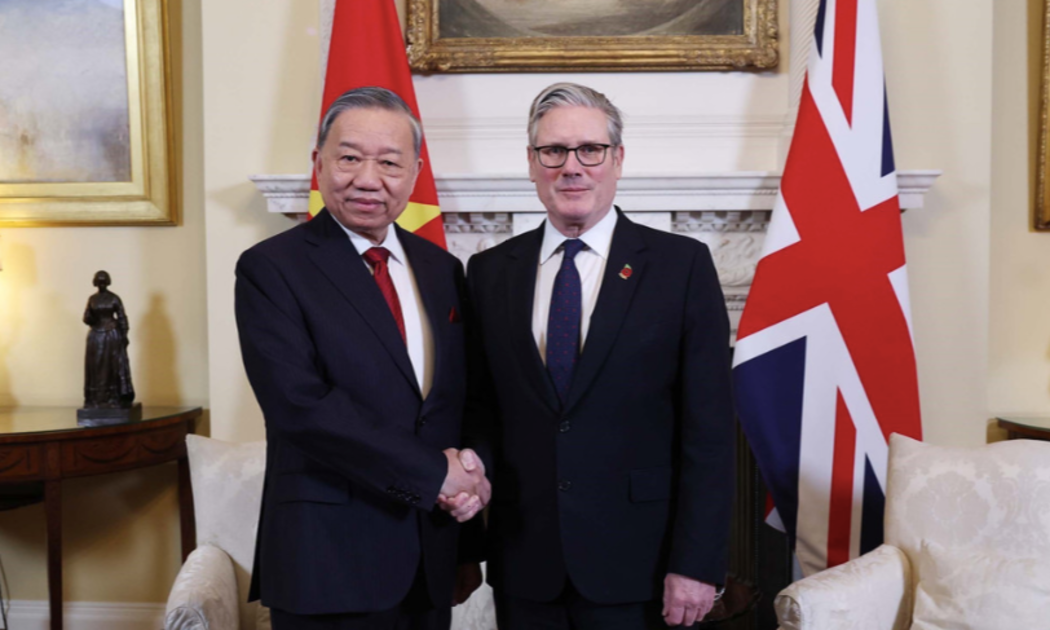 Tổng Bí thư Tô Lâm trong cuộc hội đàm với Thủ tướng Anh Keir Starmer. Ảnh: TTXVN