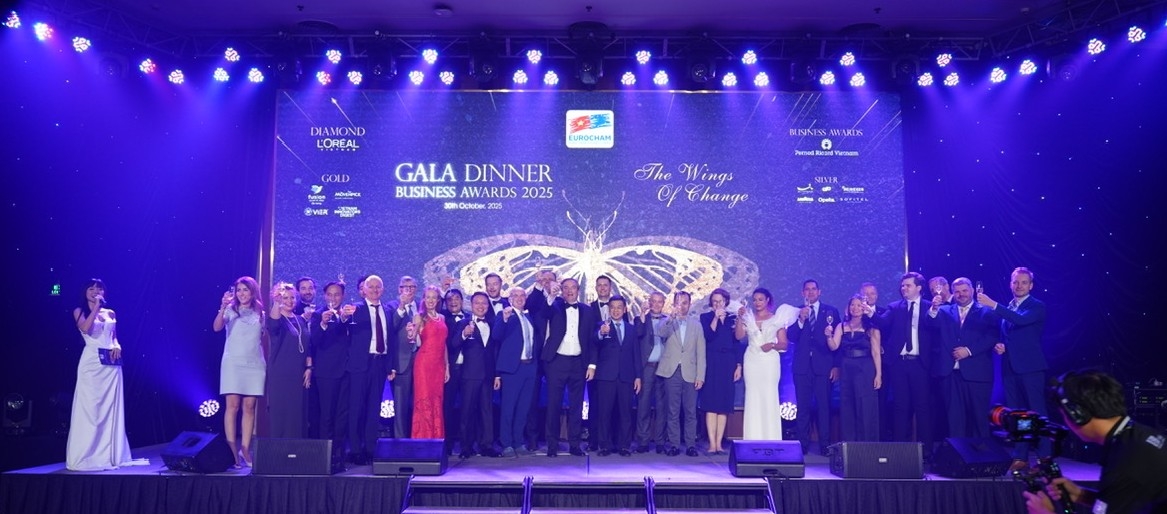 Lễ trao Giải thưởng Doanh nghiệp EuroCham 2025 với chủ đề “Wings of Change” diễn ra tại TP Hồ Chí Minh tối 30/10. Ảnh: EuroCham.