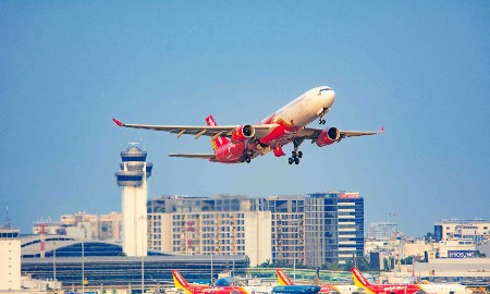 Vietjet tăng trưởng mạnh trong quý 3/2025 - chia cổ tức 20% bằng cổ phiếu