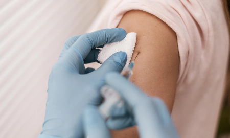 Hiệu lực miễn dịch của vaccine cúm thường duy trì khoảng 6 - 12 tháng.