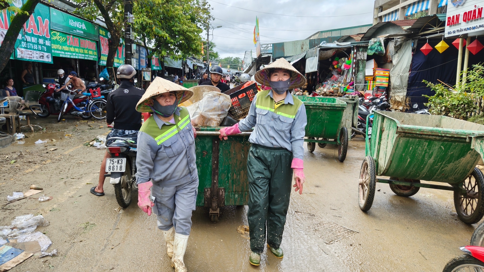 Công nhân môi trường tăng <span class=