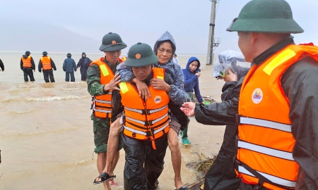Mưa lớn gây ngập sâu, sạt lở, Hà Tĩnh kích hoạt các phương án ứng phó khẩn