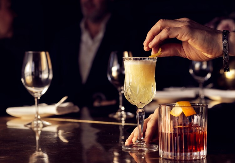 Câu lạc bộ tư nhân trên khắp châu Á đang phát triển mạnh mẽ.