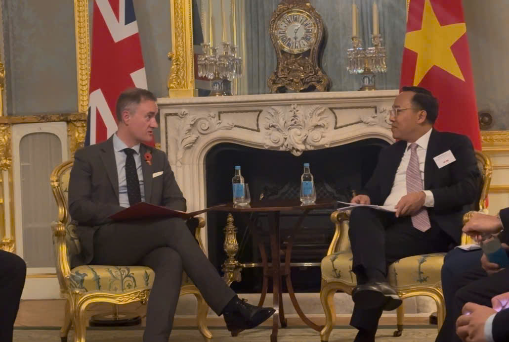 Việt Nam - Vương quốc Anh nâng tầm hợp tác trong lĩnh vực năng lượng sạch và thương mại  - Ảnh 1
