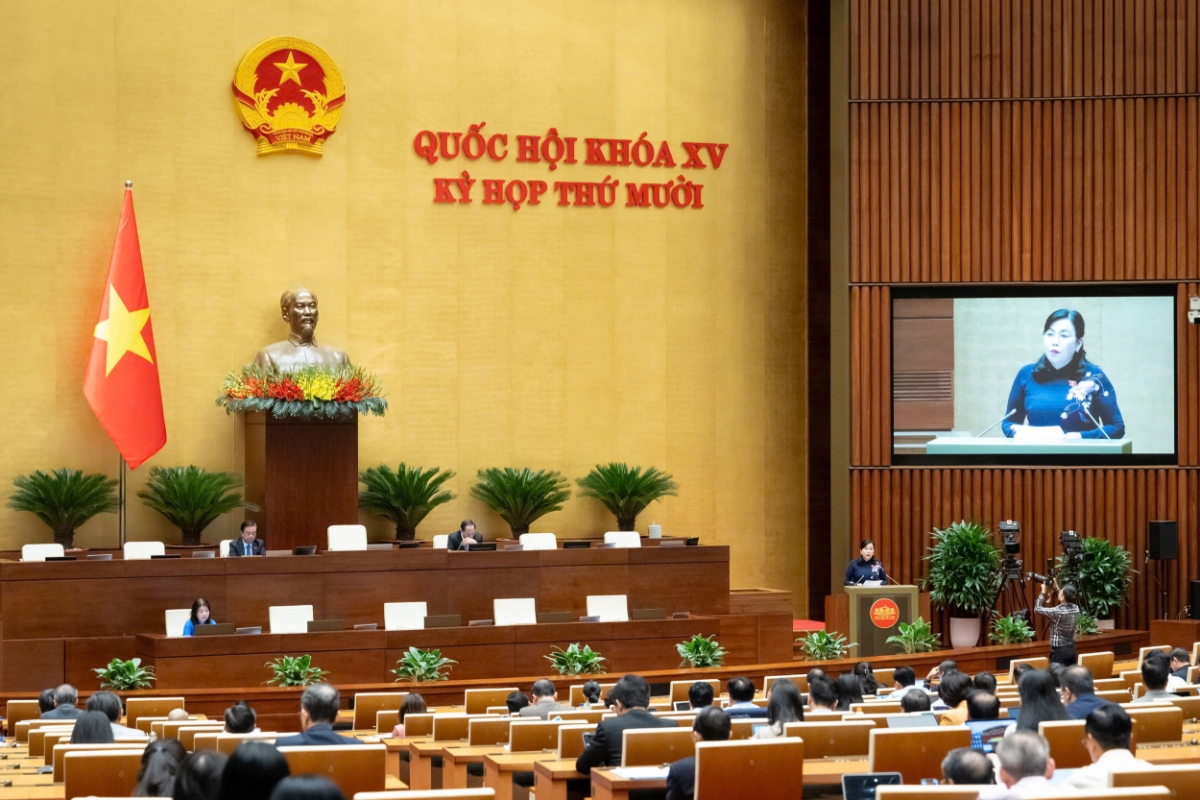 Chủ nhiệm Ủy ban Khoa học, Công nghệ và Môi trường Nguyễn Thanh Hải trình bày Báo cáo thẩm tra Dự án Luật Công nghệ cao (sửa đổi).