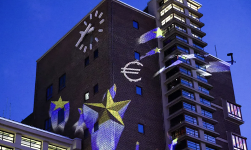 ECB tiếp tục giữ nguyên lãi suất