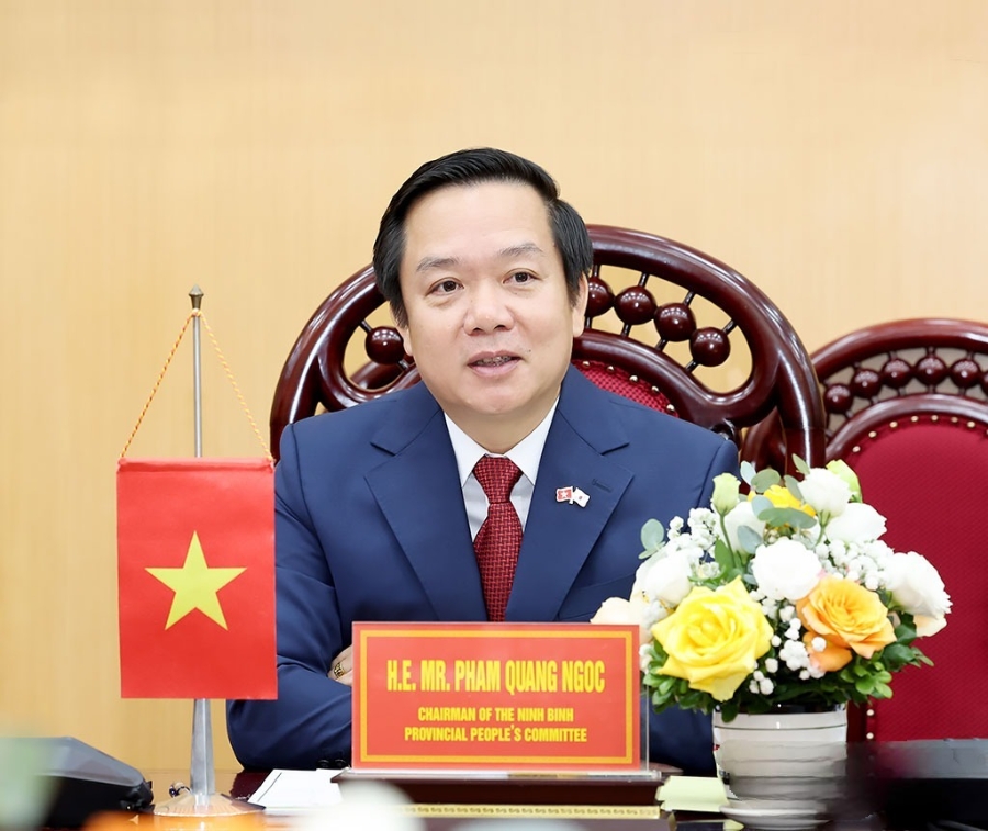 Chủ tịch UBND tỉnh Ninh Bình Phạm Quang Ngọc phát biểu tại hội đàm. Ảnh: Minh Quang