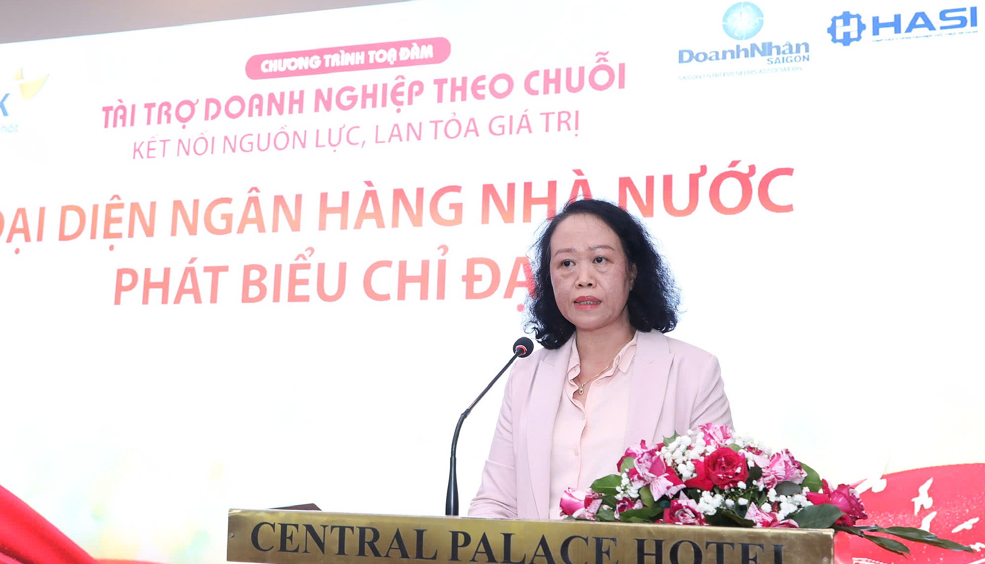 Bà Trần Thị Ngọc Liên, Phó Giám đốc Ngân hàng Nhà nước Chi nhánh Khu vực II: