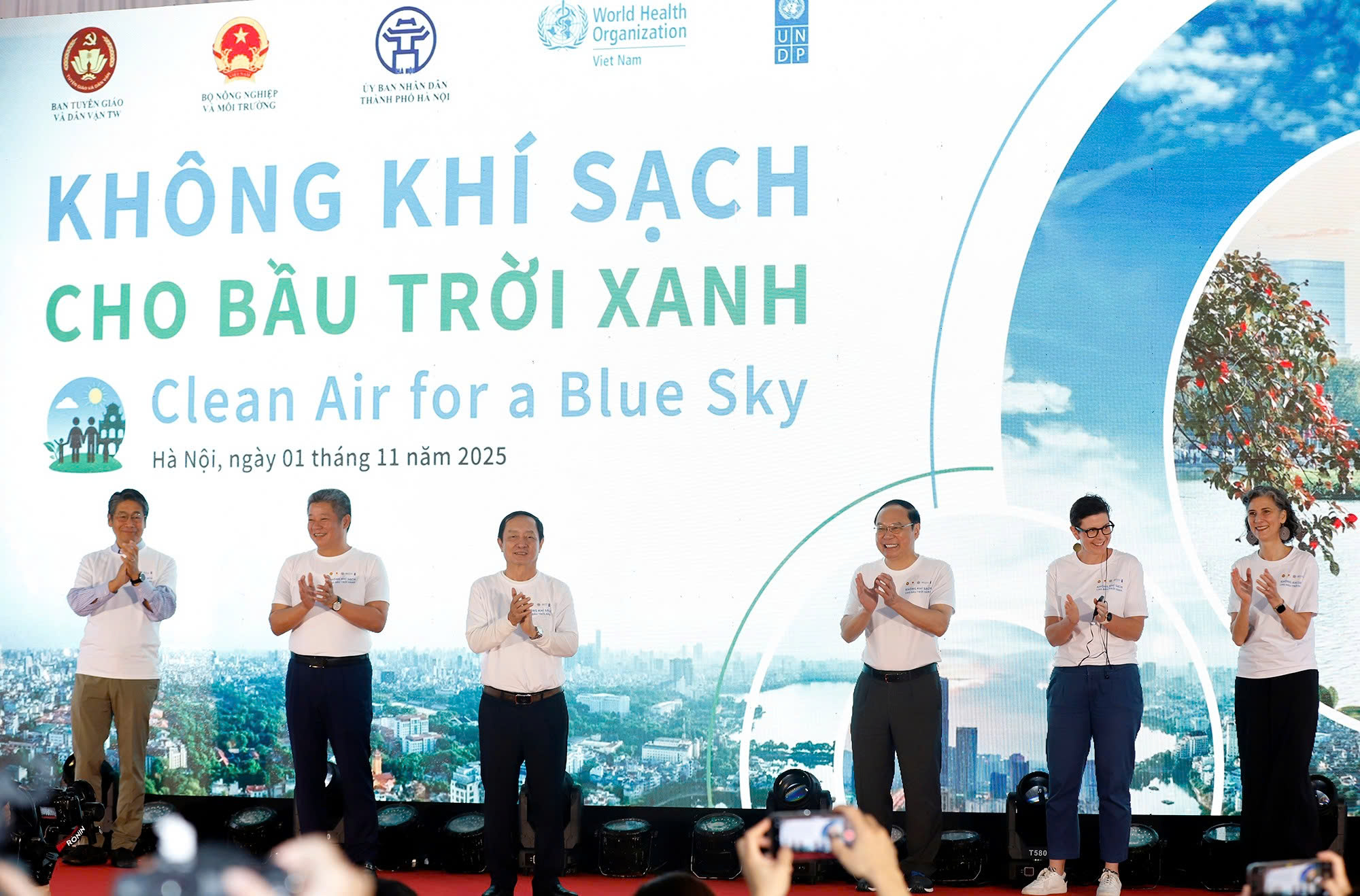Sự kiện không khí sạch bầu trời xanh diễn ra ngày 1/11/2025, tại Hà Nội.
