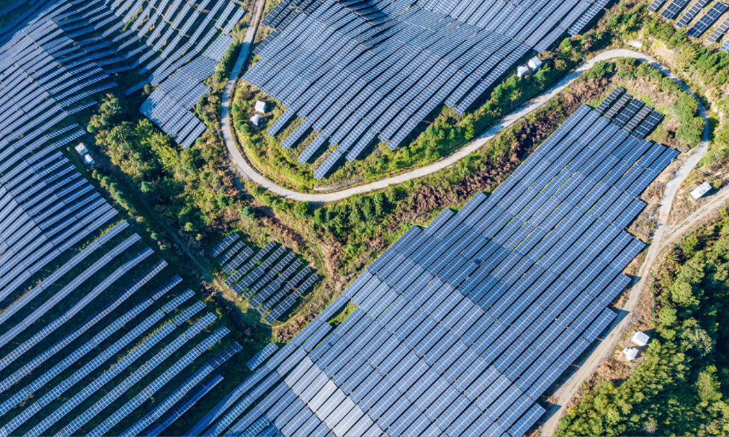 Ánh nắng hóa “vàng” trên mái nhà nông thôn Trung Quốc với mô hình năng lượng mặt trời