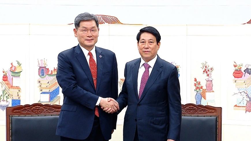 Chủ tịch nước Lương Cường và Chủ tịch Quỹ giao lưu quốc tế Hàn Quốc (KF) Kim Ghee Whan.