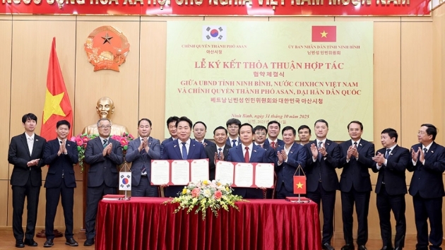 Ninh Binh province and South Korea's Asan City strengthen cooperation