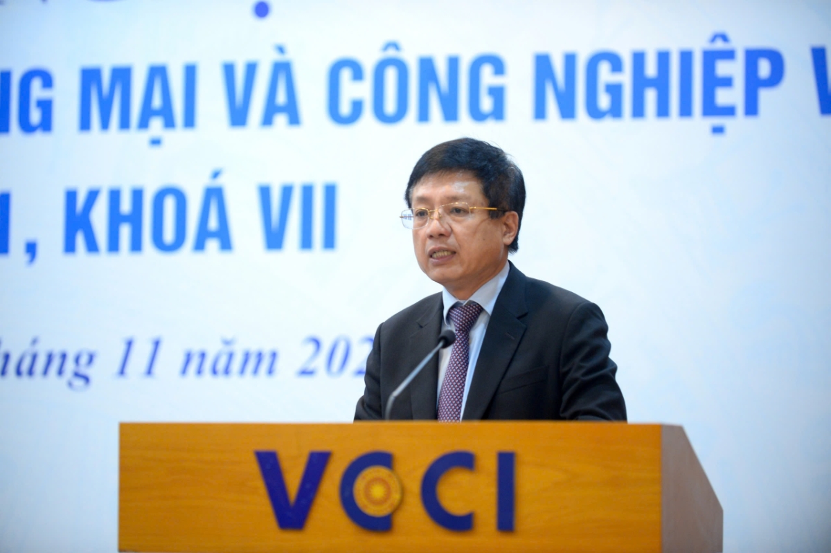 Ông Hồ Sỹ Hùng – Bí thư Đảng ủy nhiệm kỳ 2025-2030, Chủ tịch VCCI nhiệm kỳ 2021-2026.