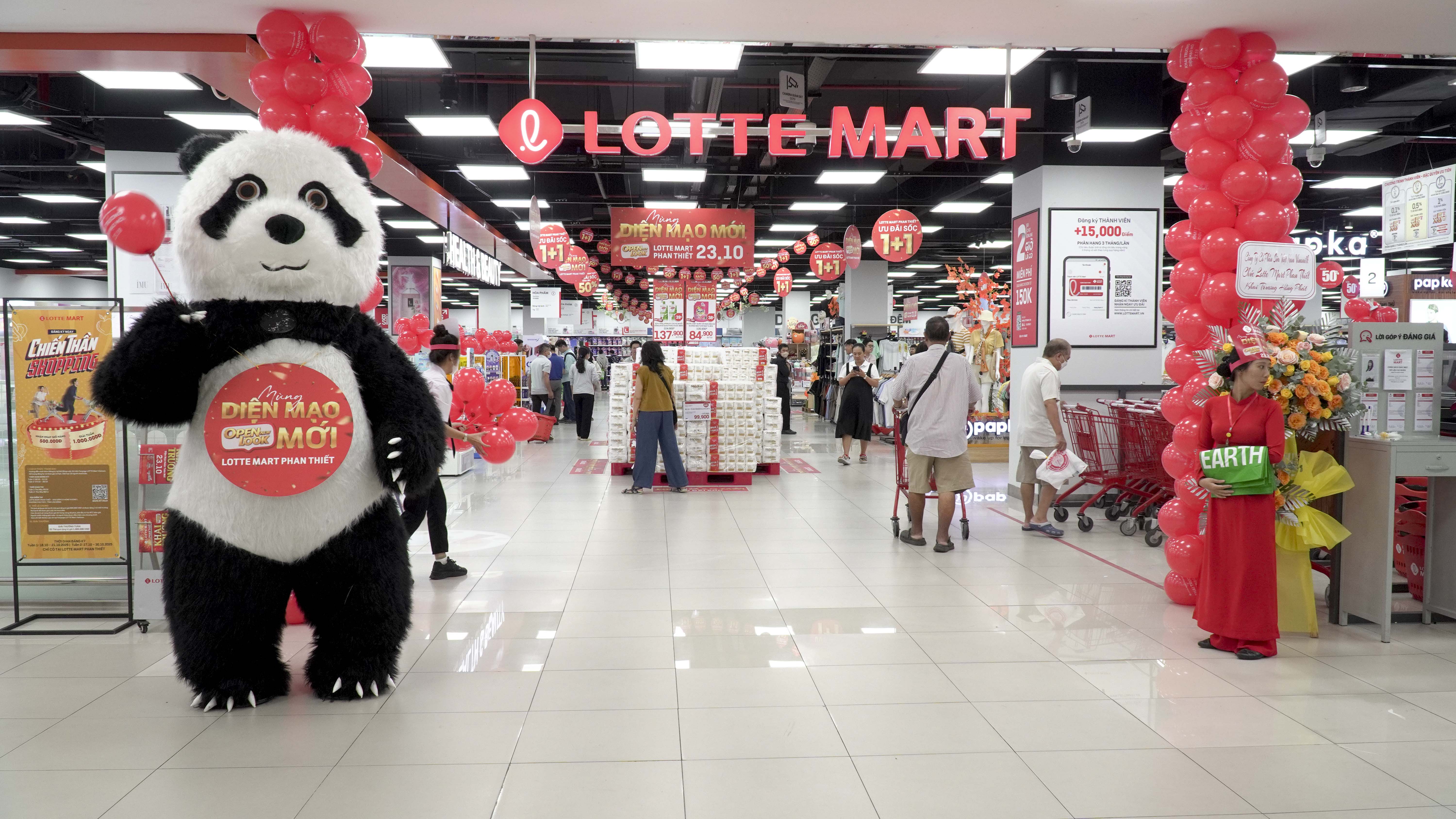 Sau LOTTE MART West Lake và LOTTE MART Ba Đình, LOTTE MART Phan Thiết là siêu thị tiếp theo áp dụng mô hình siêu thị kiểu mới của nhà bán lẻ Hàn Quốc này.