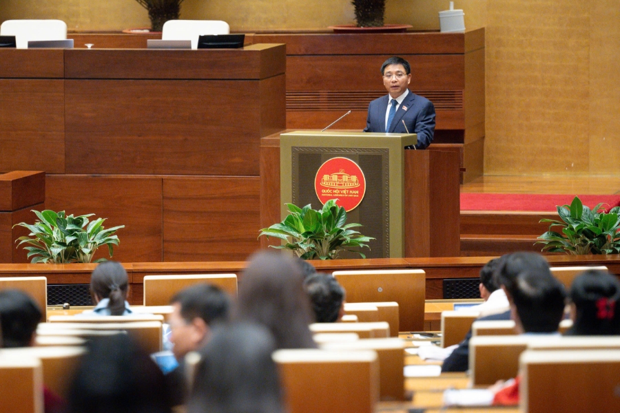 Bộ trưởng Bộ Tài chính Nguyễn Văn Thắng phát biểu 