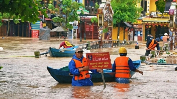 Thủ tướng chỉ đạo tập trung khắc phục nhanh hậu quả mưa lũ tại Trung Bộ