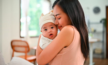 Hiện có rất nhiều trào lưu liên quan đến chăm sóc trẻ nhỏ trên mạng xã hội, phụ huynh cần sáng suốt và tỉnh táo.