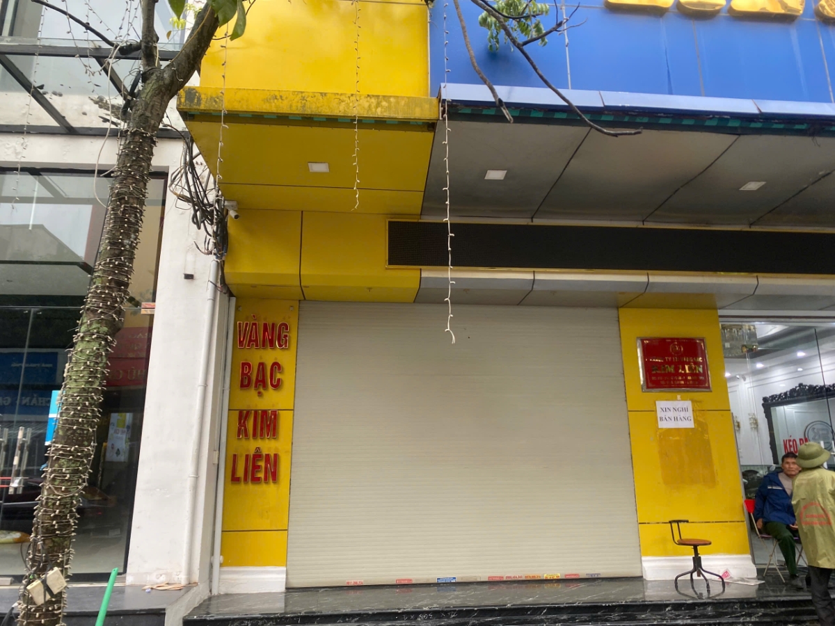 Các tiệm vàng lâu năm tại Thanh Hóa đồng loạt đóng cửa khiến nhiều người dân bất ngờ