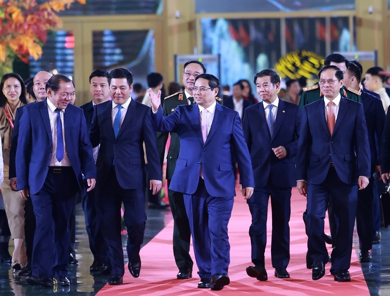 Thủ tướng Chính phủ Phạm Minh Chính đến dự lễ bế mạc Hội chợ mùa Thu lần thứ nhất – 2025 - Ảnh: VGP