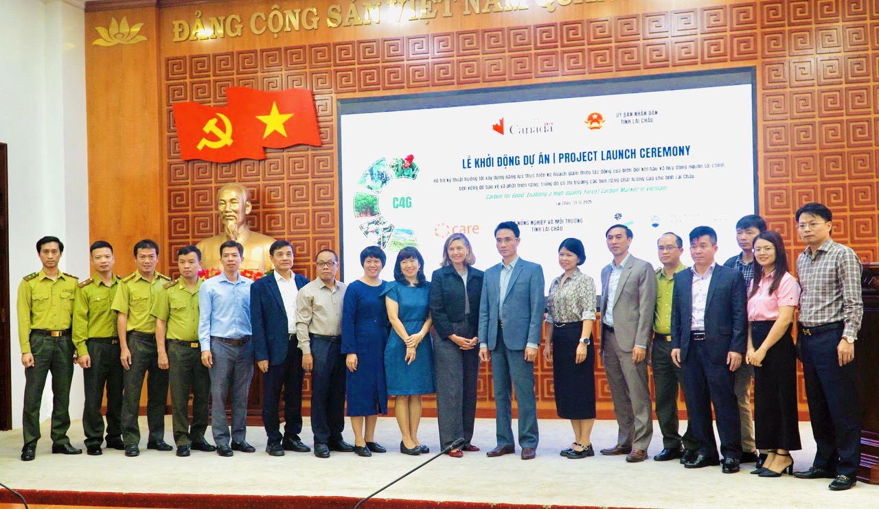 Khởi động dự án.