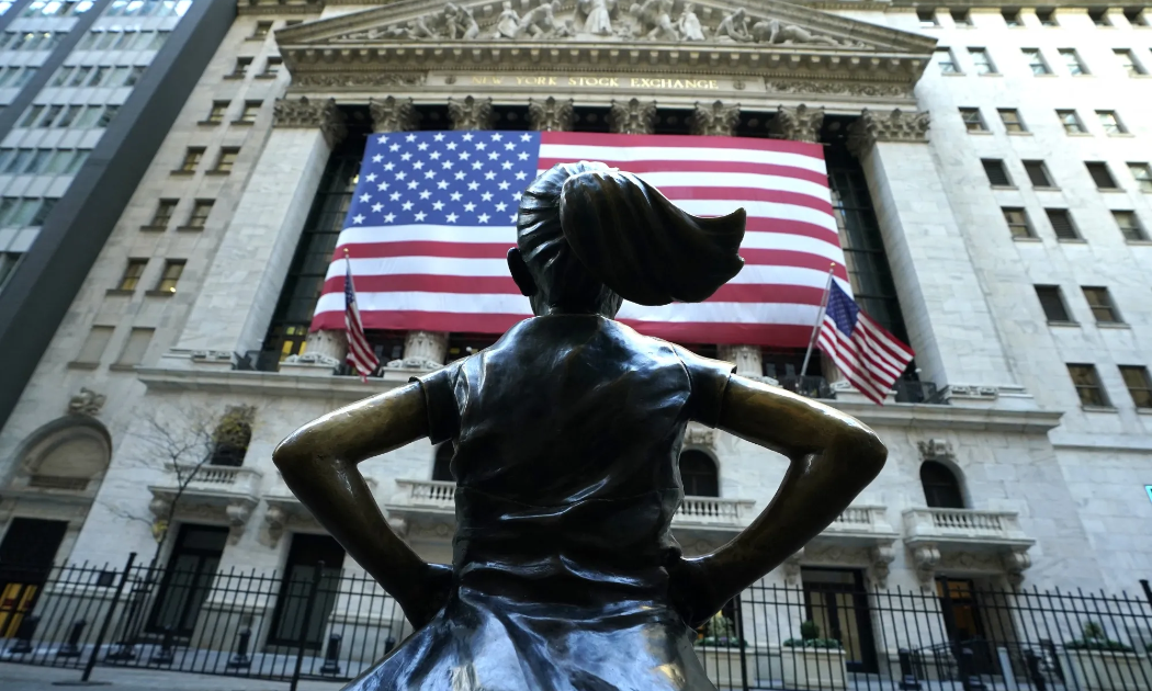 Chứng khoán Mỹ cao kỷ lục, một thắng lợi của Tổng thống Trump