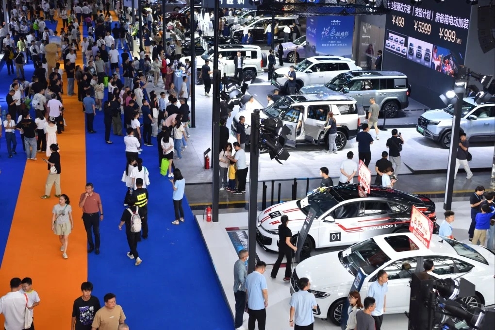 Doanh số bán ô tô tại Trung Quốc lao dốc năm 2026