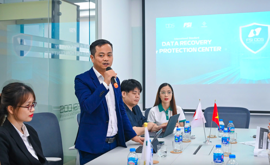 Ông Nguyễn Hùng Sơn, Phó Chủ tịch HĐQT FSI, Chủ tịch HĐQT FSI DDS chia sẻ thông tin về Trung tâm Khôi phục và Bảo vệ Dữ liệu FSI DDS (FSI DDS).